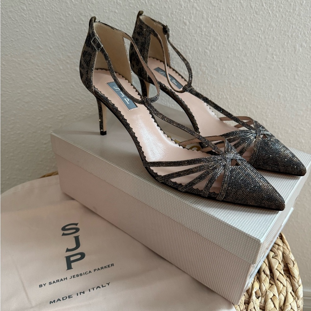 Sarah Jessica Parker Leopard pumps